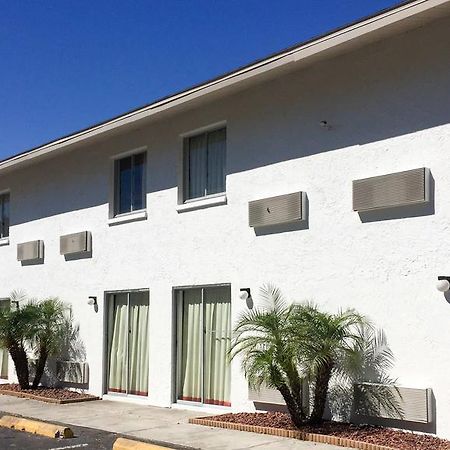 Motel 6-Tampa, Fl - Fairgrounds Heartland Экстерьер фото
