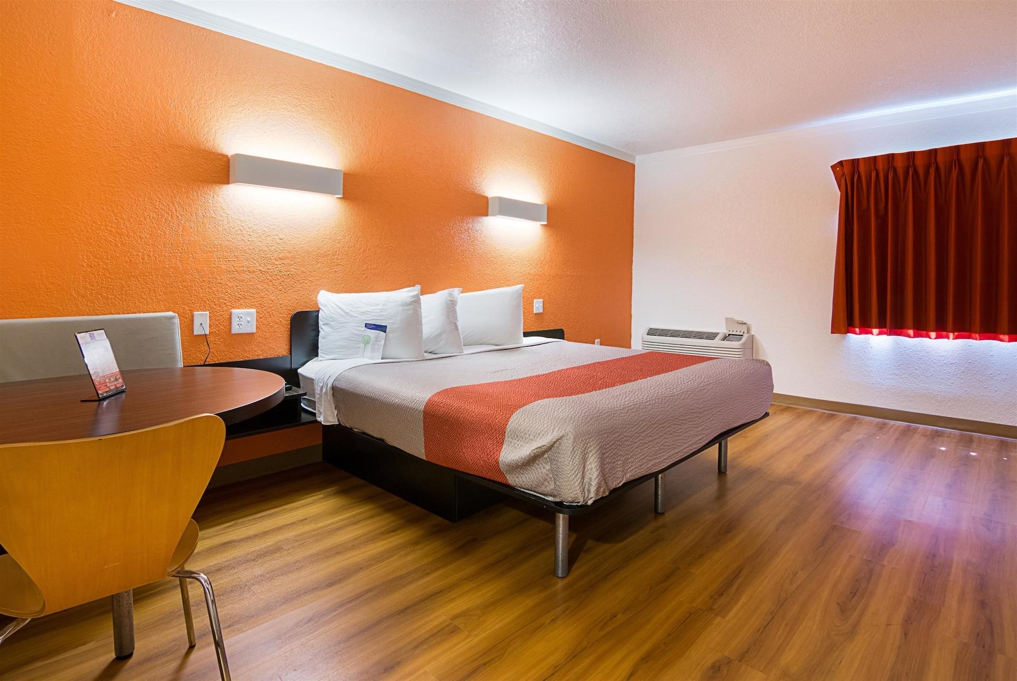 Motel 6-Tampa, Fl - Fairgrounds Heartland Экстерьер фото