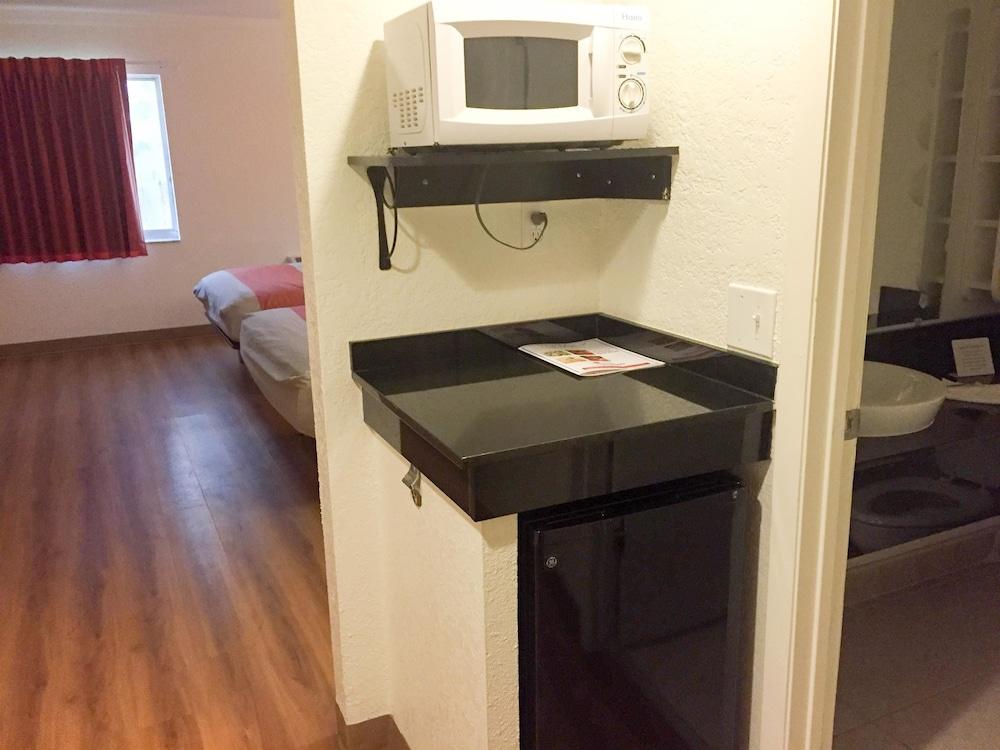 Motel 6-Tampa, Fl - Fairgrounds Heartland Экстерьер фото