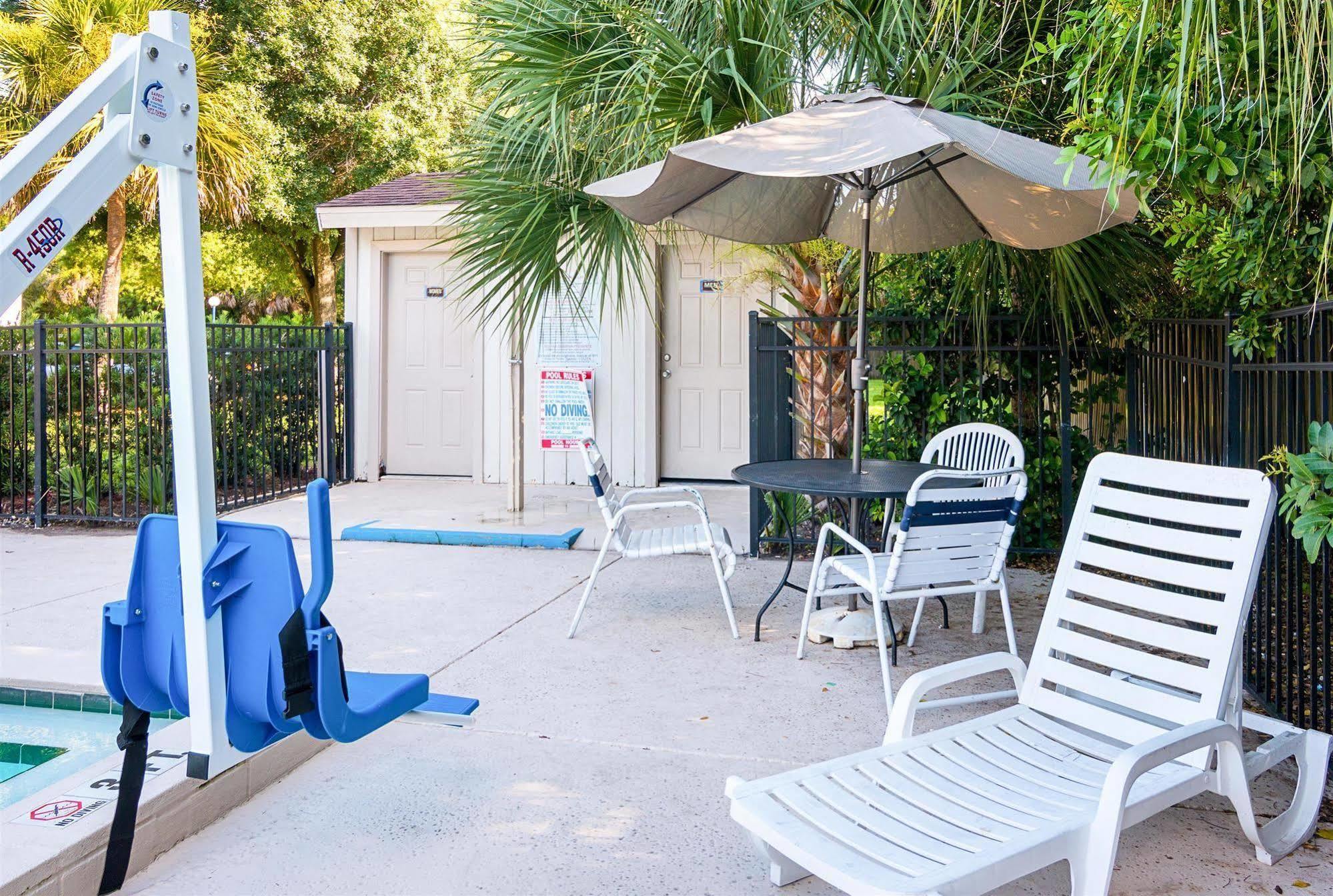 Motel 6-Tampa, Fl - Fairgrounds Heartland Экстерьер фото